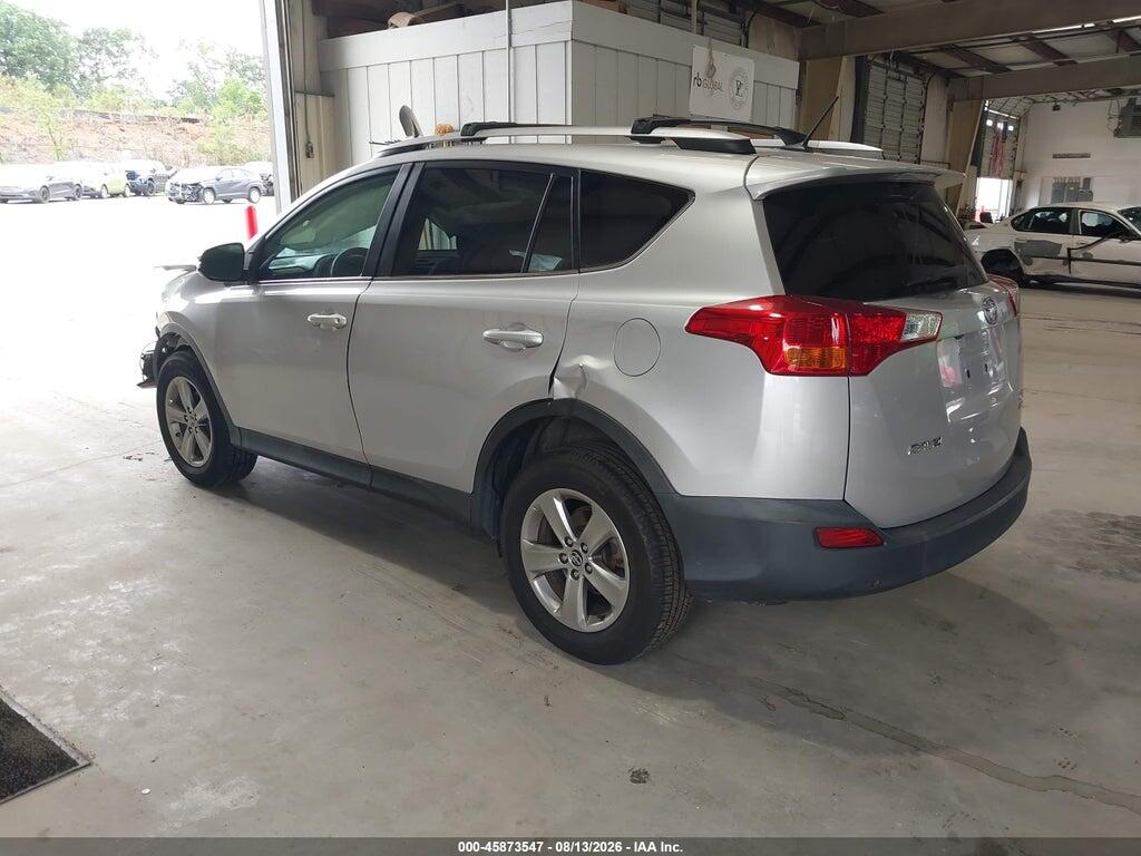2T3RFREV1FW379562 2015 TOYOTA RAV4 photo no. 3