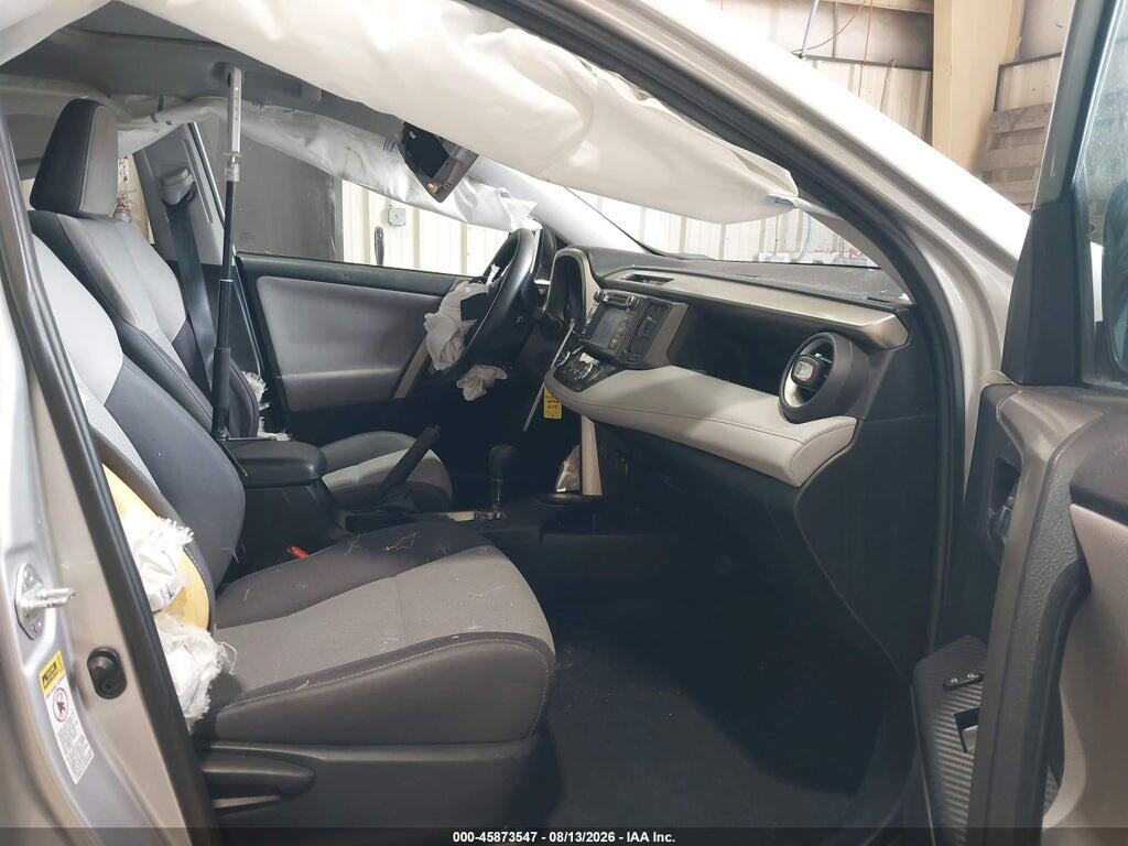 2T3RFREV1FW379562 2015 TOYOTA RAV4 photo no. 5