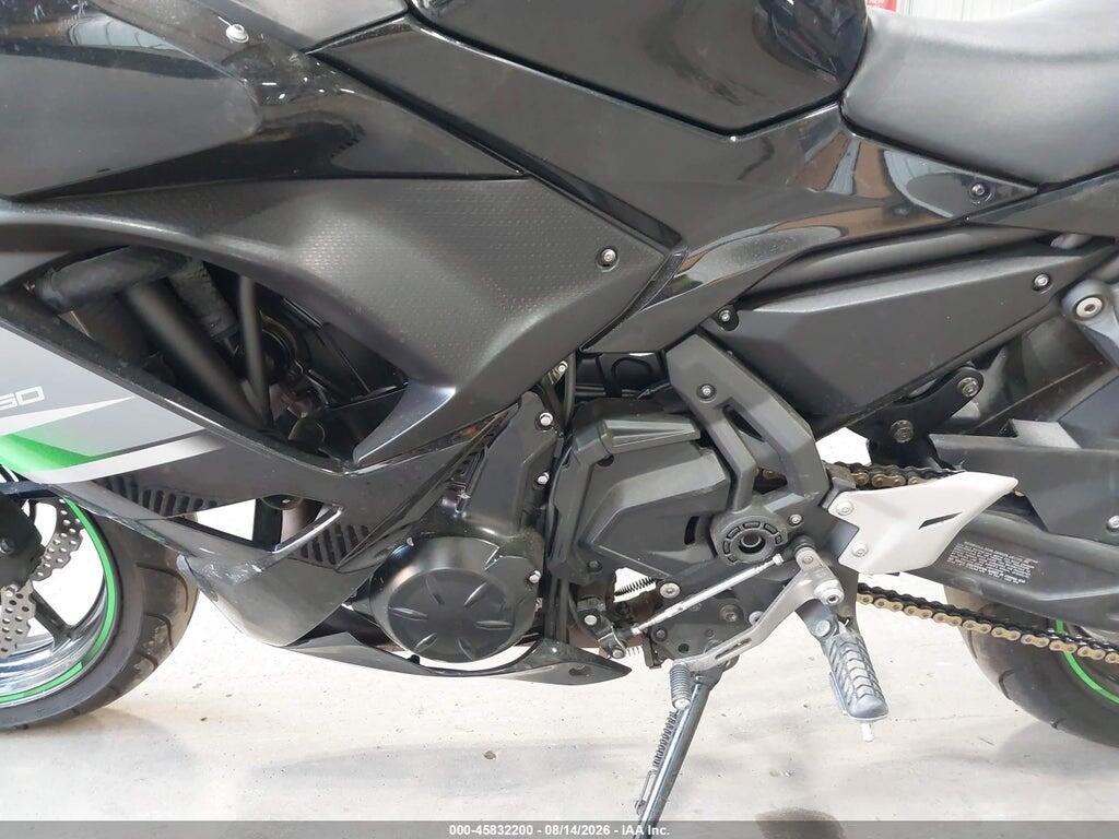 JKAEXEJ15KDA03443 2019 KAWASAKI EX650 photo no. 9