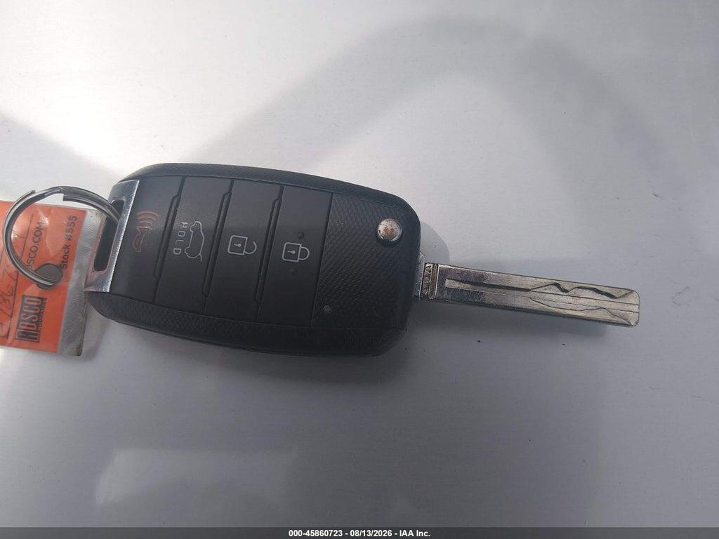 KNDJP3A52G7867509 2016 KIA SOUL photo no. 11