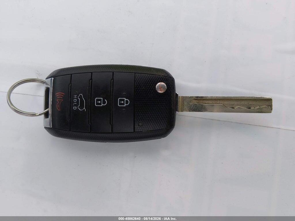 5XYPGDA59HG327904 2017 KIA SORENTO photo no. 11