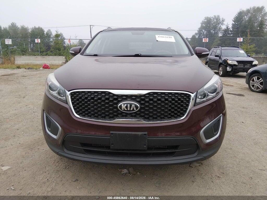 5XYPGDA59HG327904 2017 KIA SORENTO photo no. 12