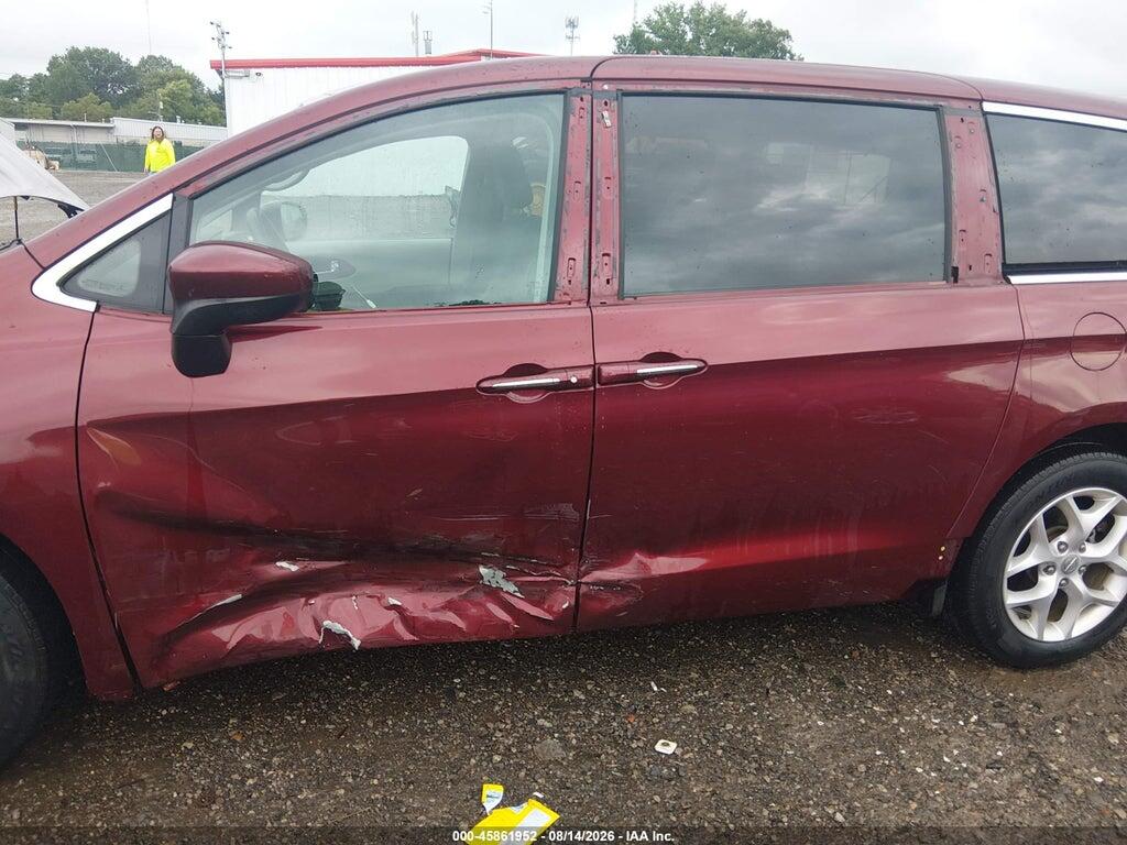 2C4RC1BG5HR816993 2017 CHRYSLER PACIFICA photo no. 6