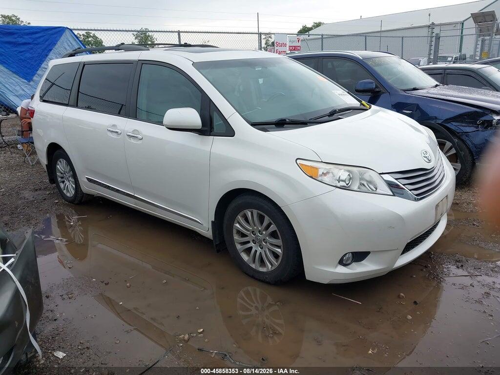 5TDYZ3DC1HS865955 2017 TOYOTA SIENNA photo no. 1