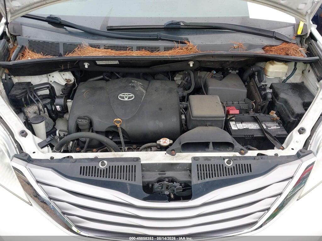 5TDYZ3DC1HS865955 2017 TOYOTA SIENNA photo no. 10