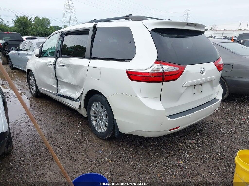 5TDYZ3DC1HS865955 2017 TOYOTA SIENNA photo no. 3