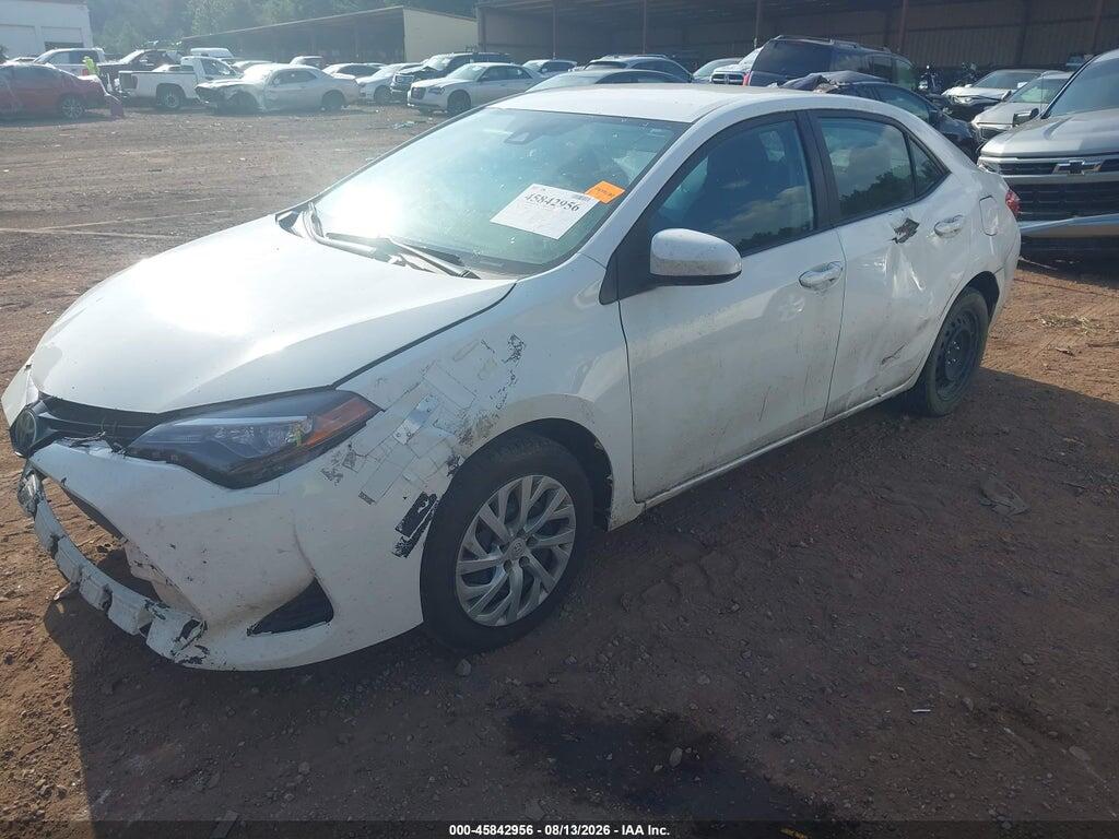 5YFBURHE5JP800771 2018 TOYOTA COROLLA photo no. 2