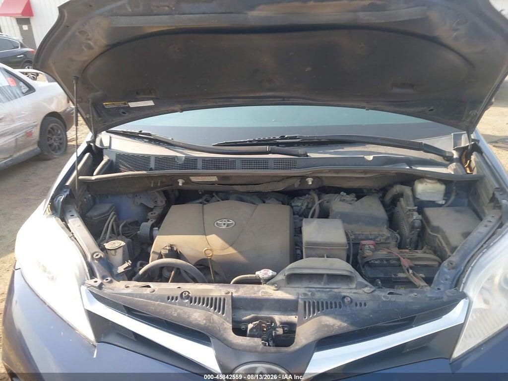 5TDJZ3DC1JS198179 2018 TOYOTA SIENNA photo no. 10
