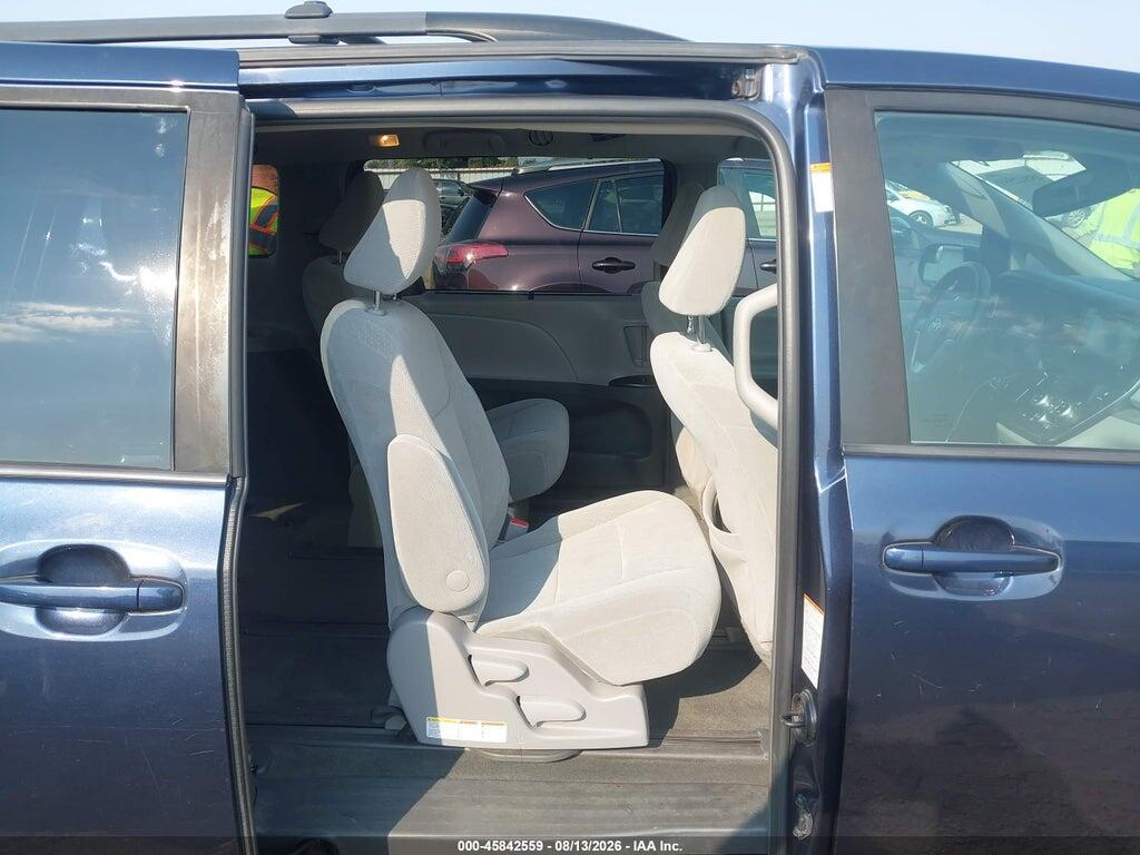 5TDJZ3DC1JS198179 2018 TOYOTA SIENNA photo no. 8