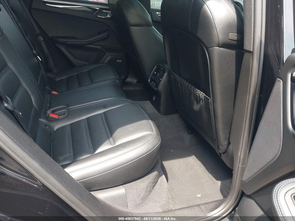 WP1AG2A56JLB61652 2018 PORSCHE MACAN photo no. 8