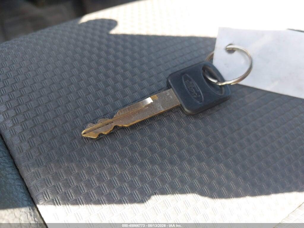 3FRNF7FA8FV745417 2015 FORD F-750 photo no. 10