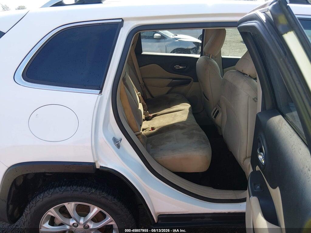 1C4PJLCB4KD264781 2019 JEEP CHEROKEE photo no. 8