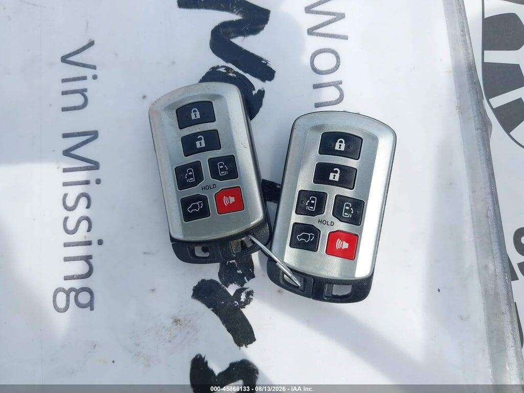 5TDYK3DC4FS642374 2015 TOYOTA SIENNA photo no. 11