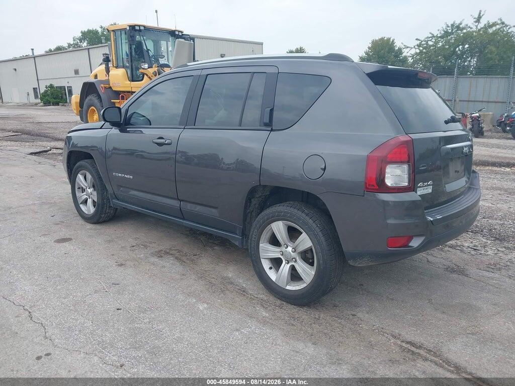 1C4NJDEB7HD121729 2017 JEEP COMPASS photo no. 3