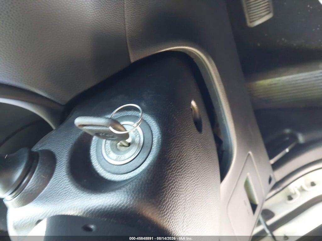 KNDJN2A27G7393031 2016 KIA SOUL photo no. 11