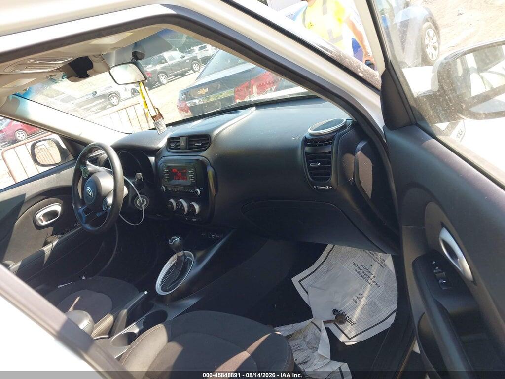 KNDJN2A27G7393031 2016 KIA SOUL photo no. 5