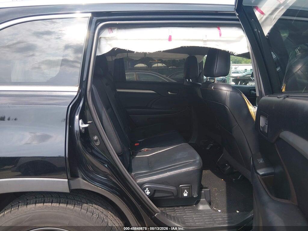 5TDJKRFH5GS300589 2016 TOYOTA HIGHLANDER photo no. 8