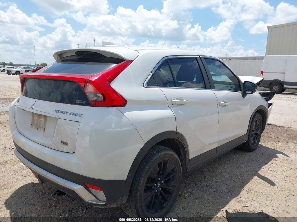 JA4AT4AA4JZ045217 2018 MITSUBISHI ECLIPSE CROSS photo no. 4