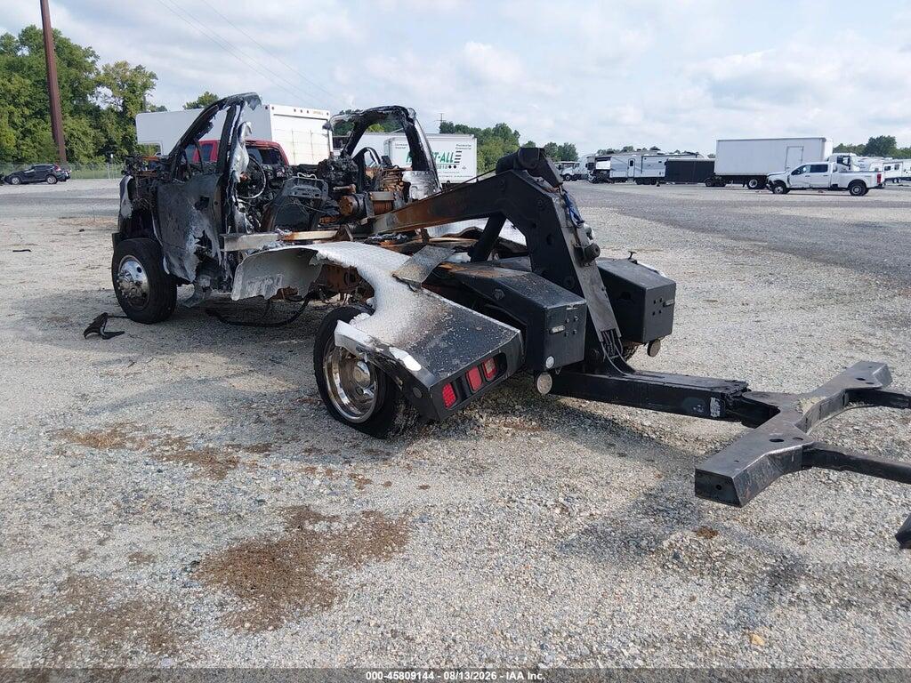1FDUF4GY3JEB24489 2018 FORD F-450 CHASSIS photo no. 3