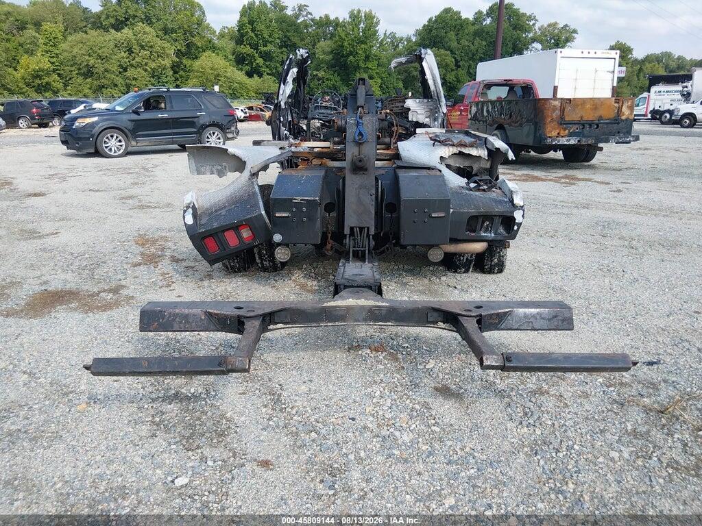 1FDUF4GY3JEB24489 2018 FORD F-450 CHASSIS photo no. 8