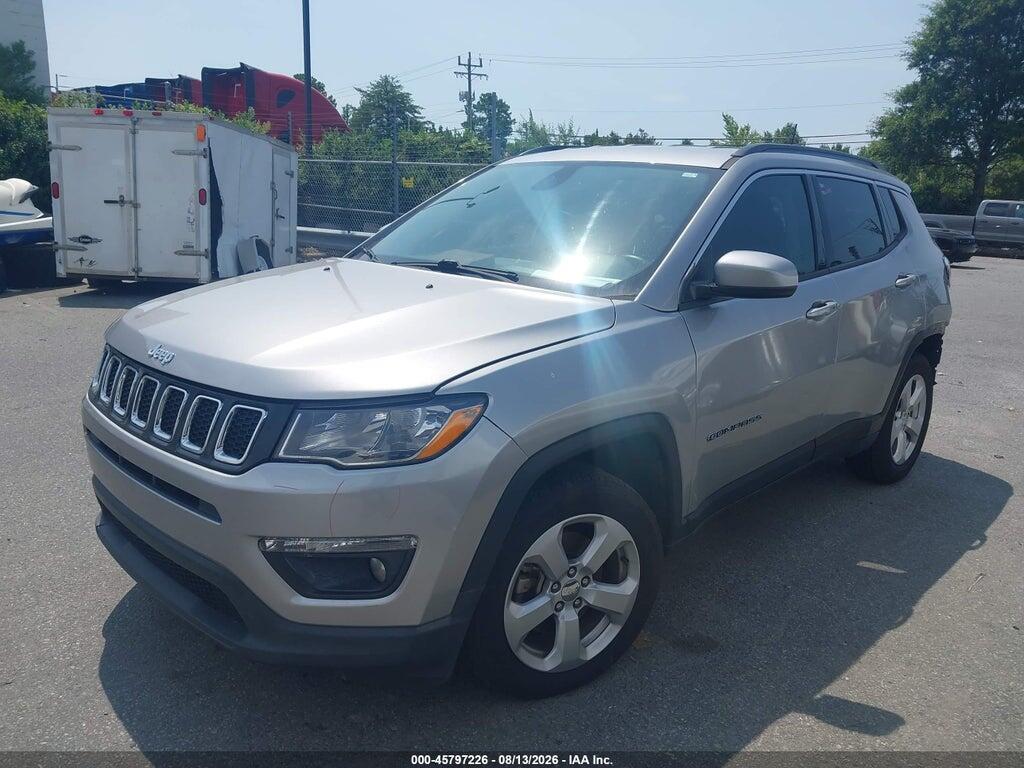 3C4NJCBB2JT425162 2018 JEEP COMPASS photo no. 2