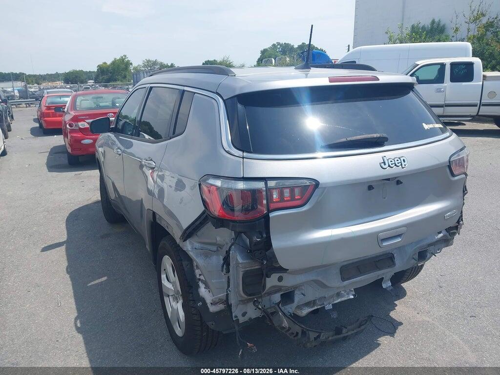 3C4NJCBB2JT425162 2018 JEEP COMPASS photo no. 3