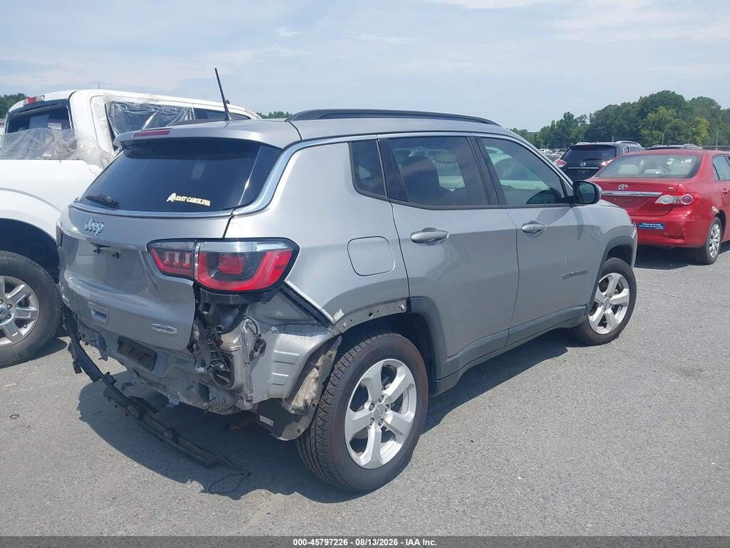 3C4NJCBB2JT425162 2018 JEEP COMPASS photo no. 4