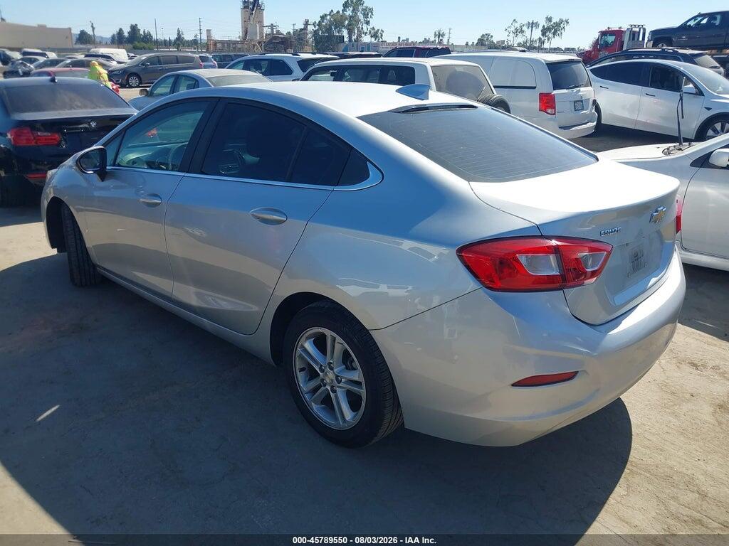 1G1BE5SM0J7106506 2018 CHEVROLET CRUZE photo no. 3