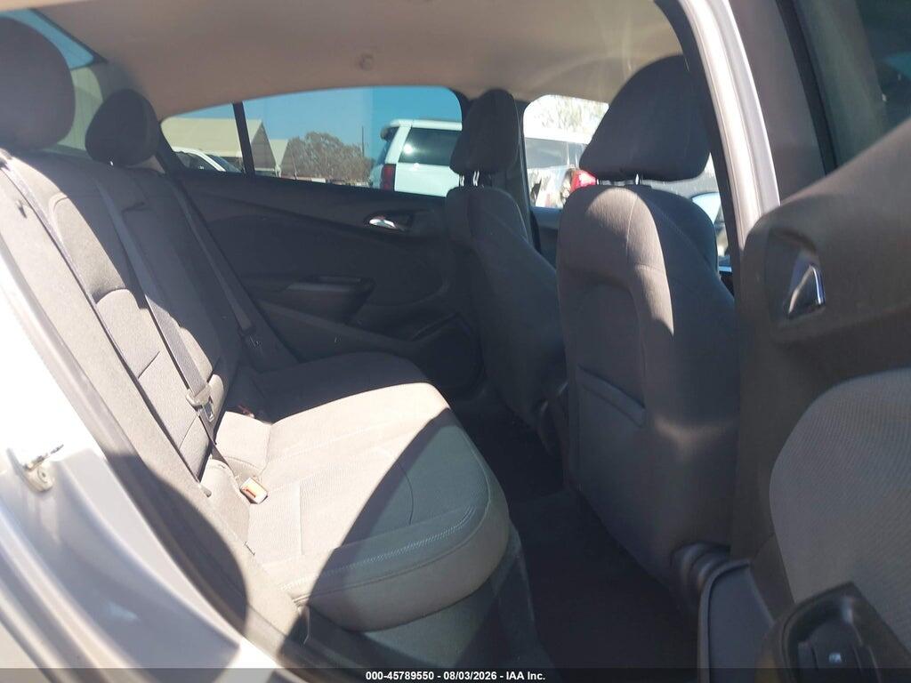 1G1BE5SM0J7106506 2018 CHEVROLET CRUZE photo no. 8