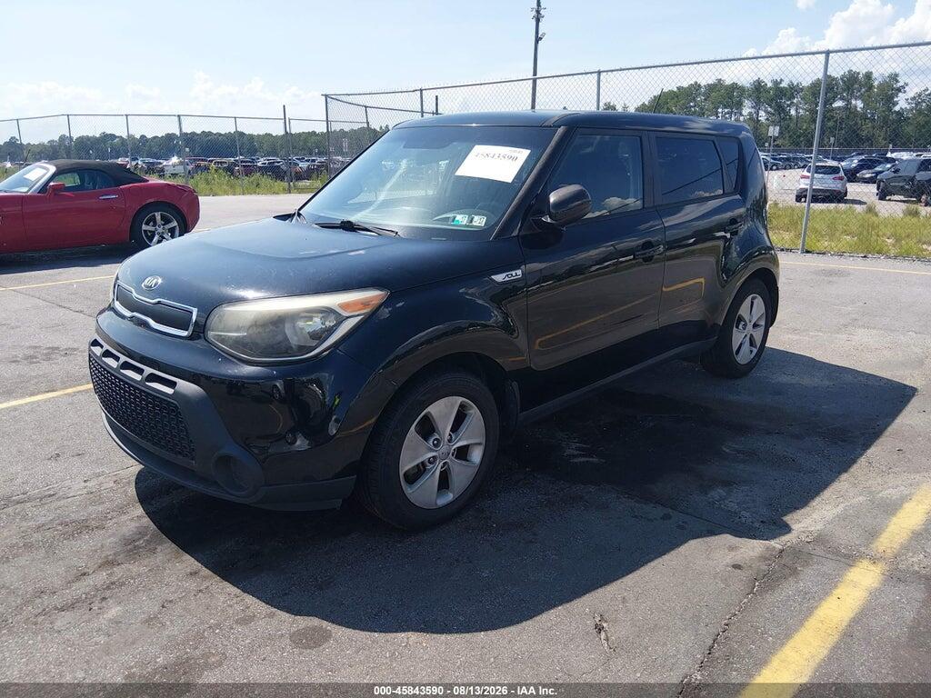 KNDJN2A22F7205532 2015 KIA SOUL photo no. 2