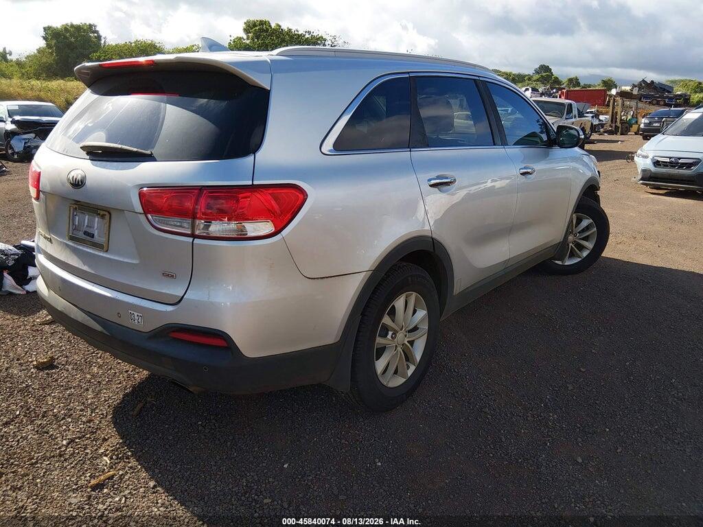 5XYPG4A37HG285070 2017 KIA SORENTO photo no. 4