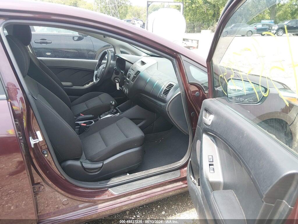 3KPFK4A77HE080326 2017 KIA FORTE photo no. 5