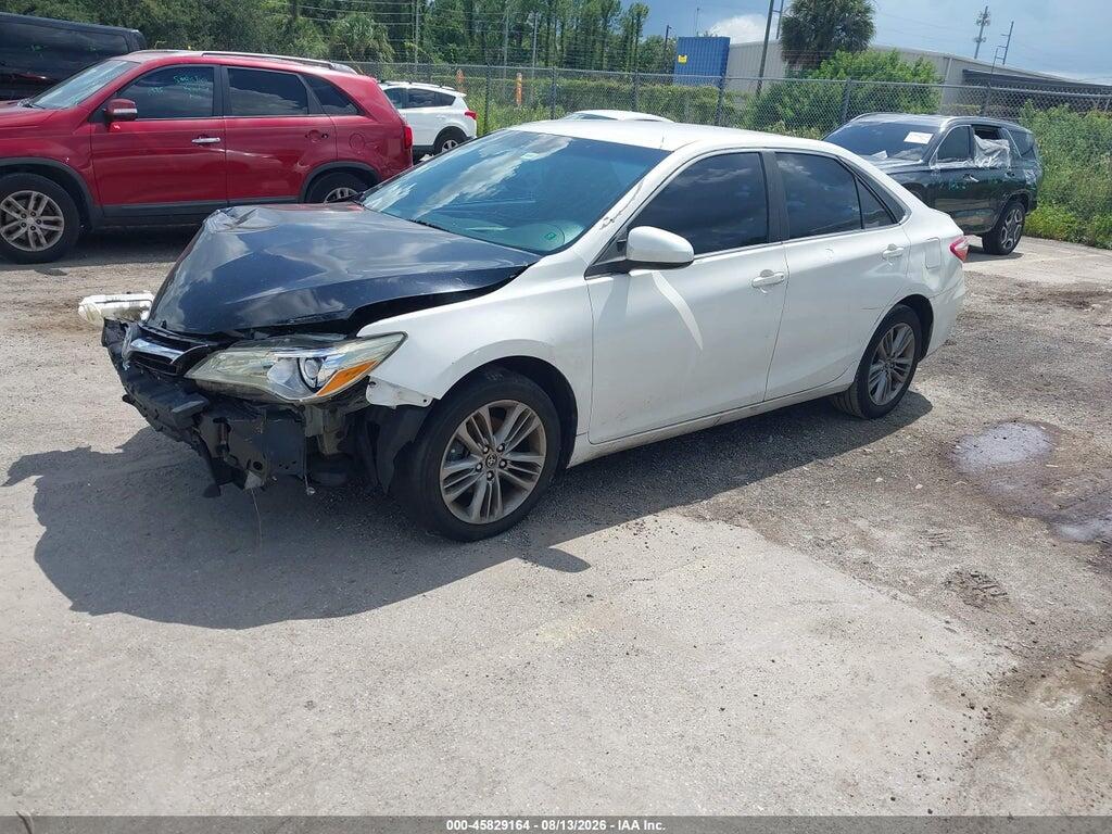 4T1BF1FKXFU070186 2015 TOYOTA CAMRY photo no. 2
