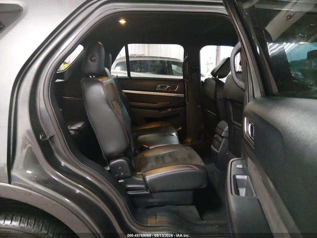 1FM5K8D83JGC32448 2018 FORD EXPLORER photo no. 8
