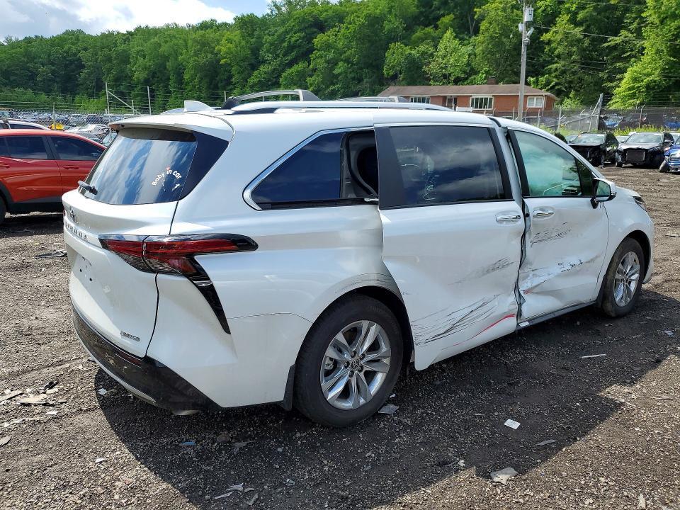 2025 TOYOTA SIENNA LIMITED 7-PASSENGER — Фото 3 из 12