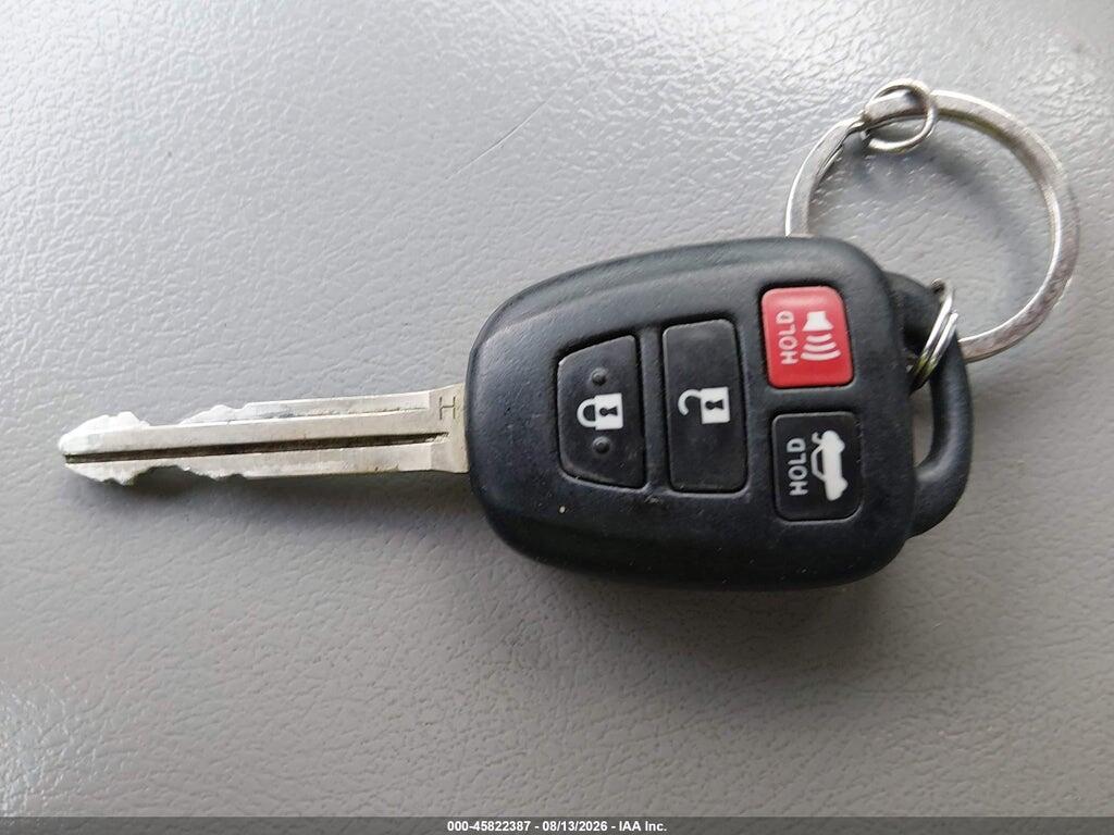 4T1BF1FK0GU143731 2016 TOYOTA CAMRY photo no. 11