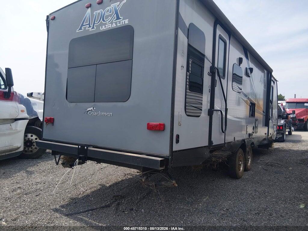 5ZT2CXTB0JF012717 2018 COACHMEN 279RLSS photo no. 4