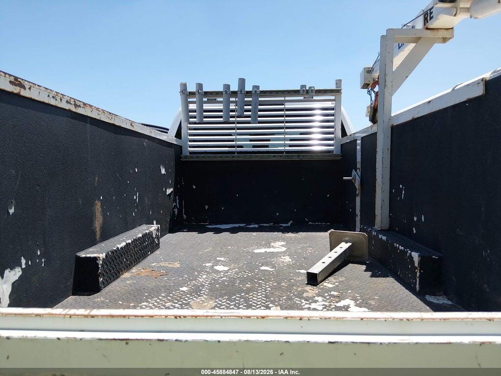 1FD8W3HT0NEC44772 2022 FORD F-350 CHASSIS photo no. 6