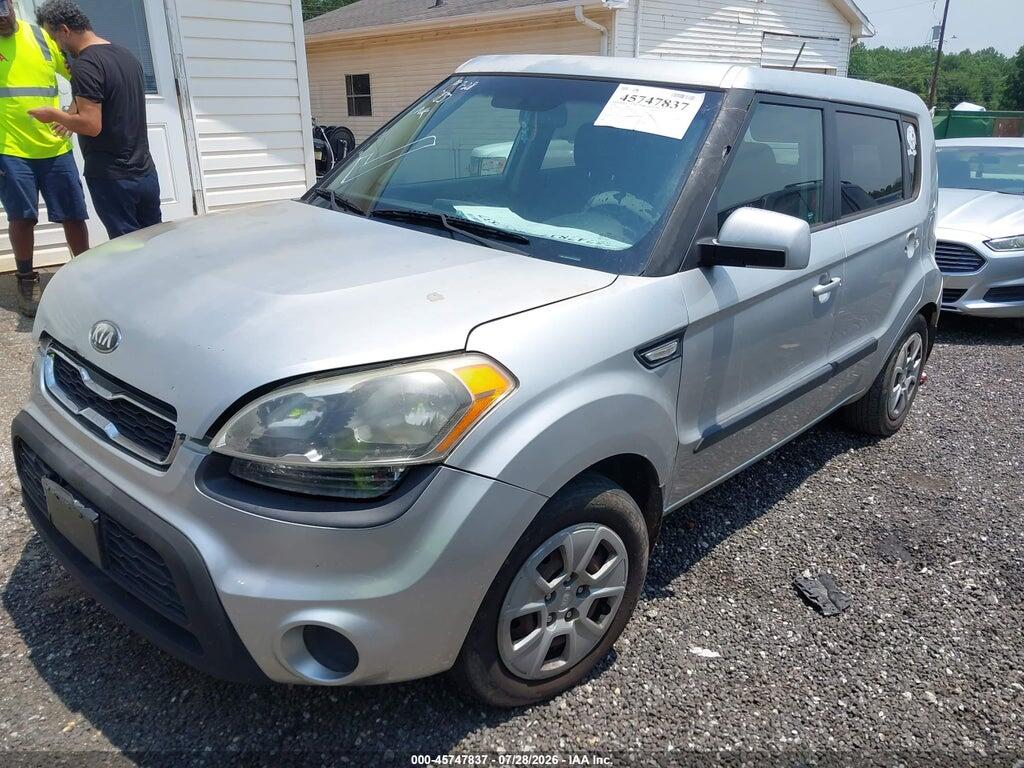 KNDJT2A55D7494208 2013 KIA SOUL photo no. 2
