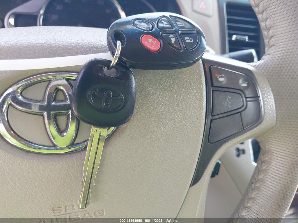5TDYK3DC8DS325954 2013 TOYOTA SIENNA photo no. 11