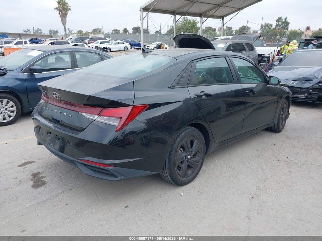 KMHLM4AG2NU217937 2022 HYUNDAI ELANTRA photo no. 4