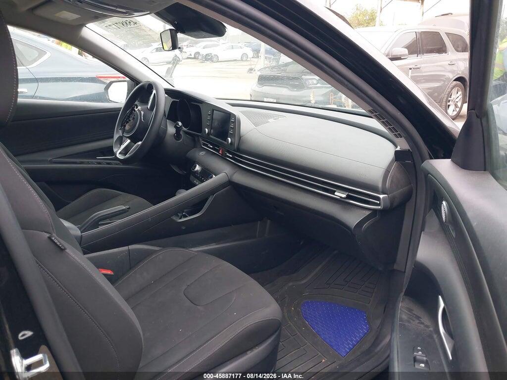 KMHLM4AG2NU217937 2022 HYUNDAI ELANTRA photo no. 5
