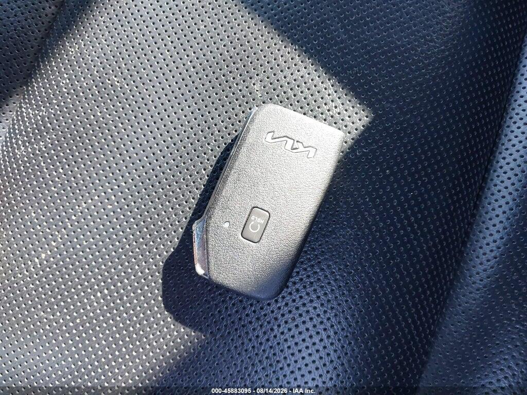 KNAE35LD3N6106419 2022 KIA STINGER photo no. 11
