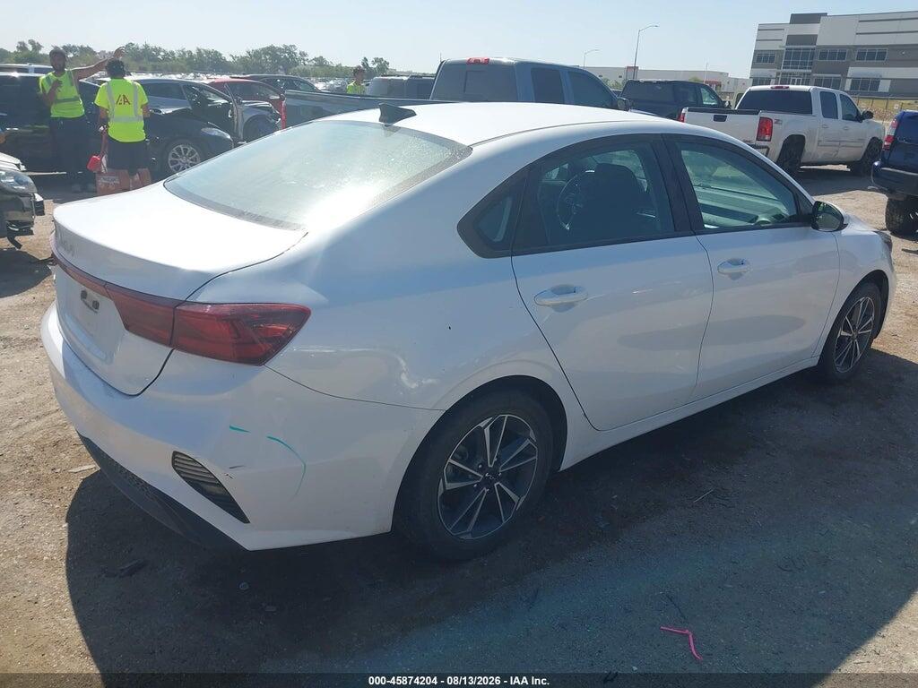 3KPF24AD3NE460359 2022 KIA FORTE photo no. 4