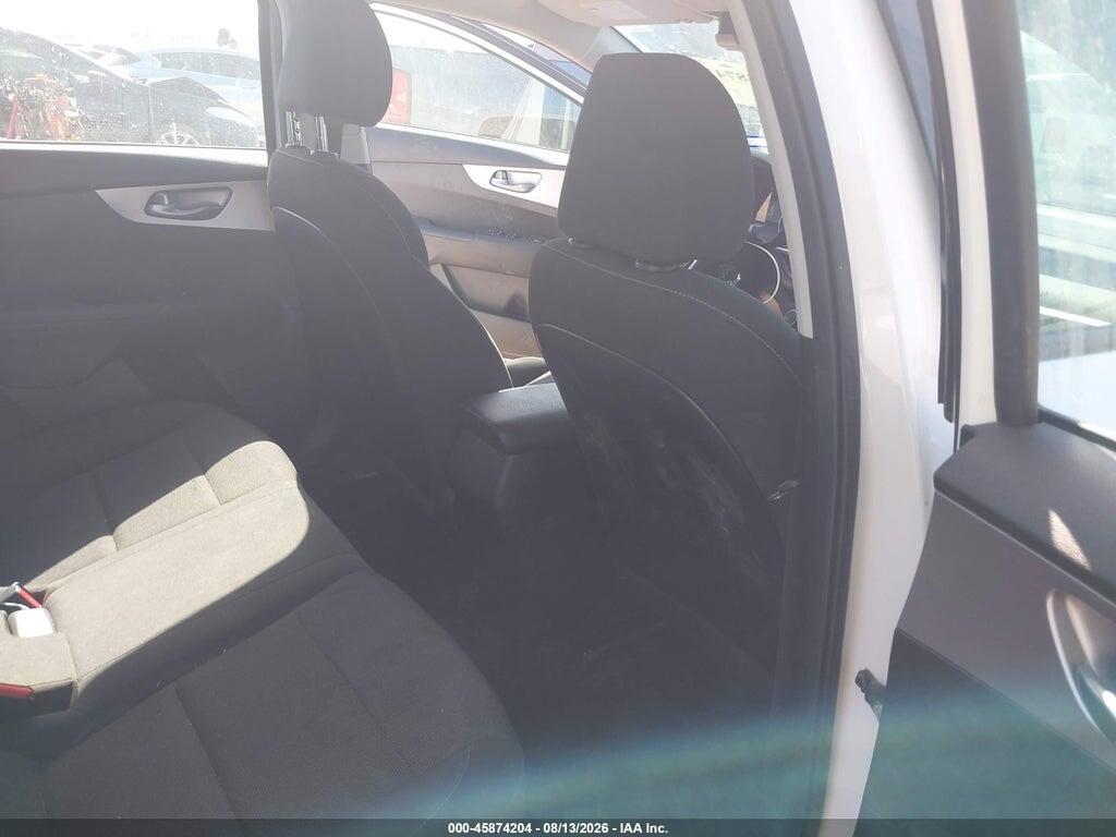 3KPF24AD3NE460359 2022 KIA FORTE photo no. 8