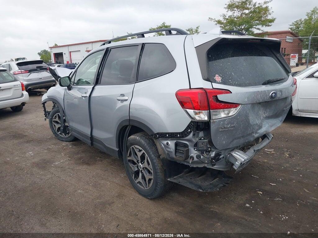JF2SKAEC0NH400064 2022 SUBARU FORESTER photo no. 3