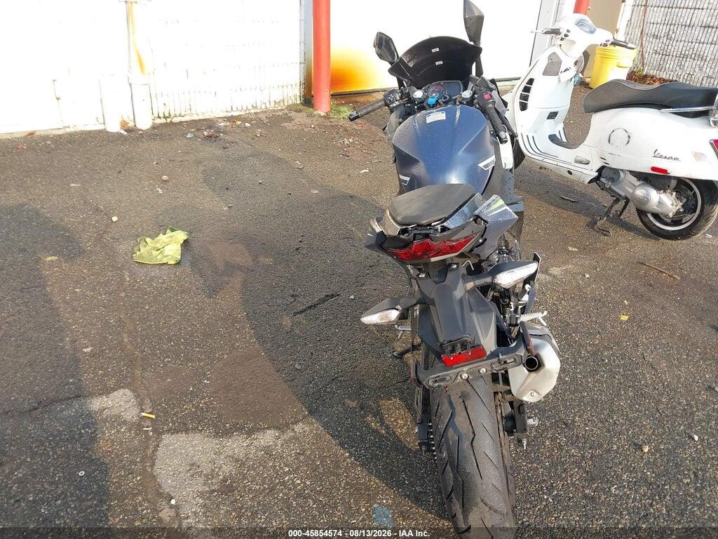 JKAEXKH13NDAE2729 2022 KAWASAKI EX400 photo no. 6