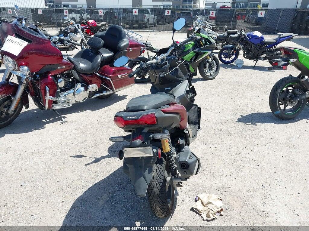 MLHKF5457R5000083 2024 HONDA ADV160 photo no. 4