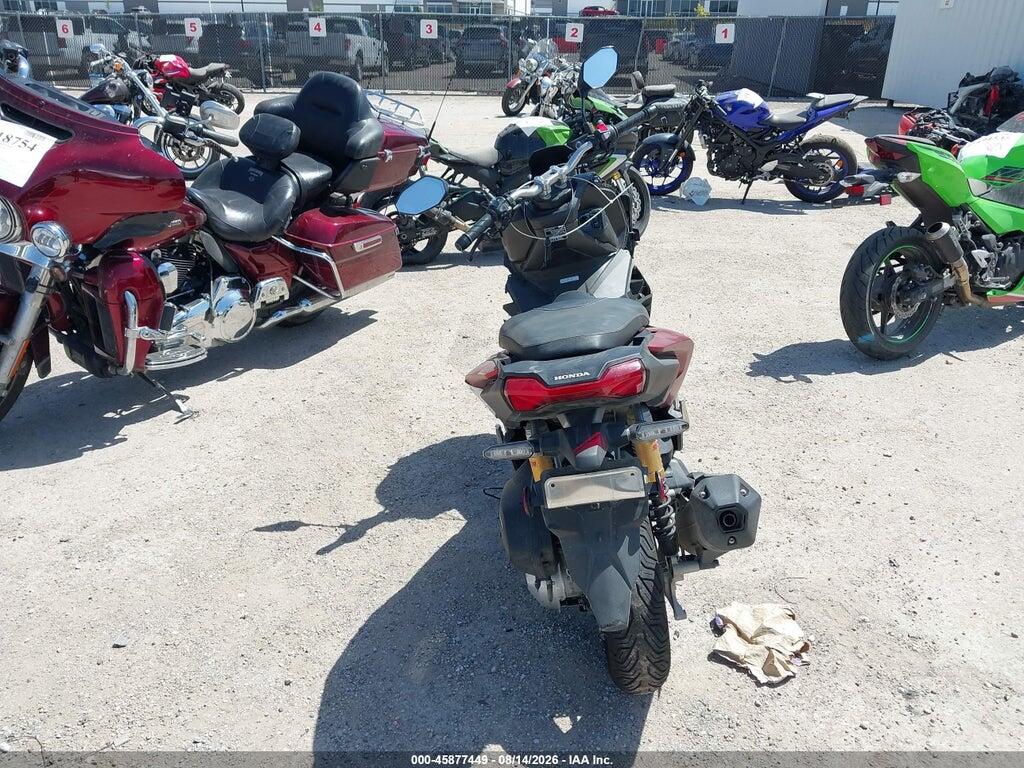 MLHKF5457R5000083 2024 HONDA ADV160 photo no. 6