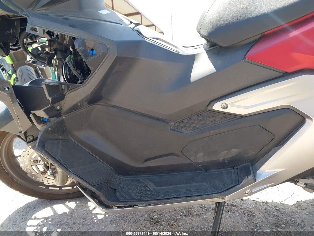 MLHKF5457R5000083 2024 HONDA ADV160 photo no. 9